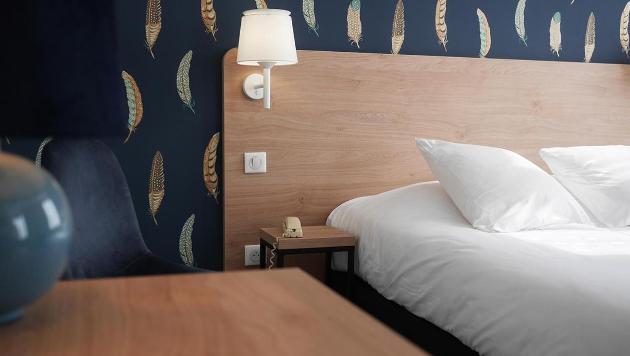 Hotel Logis Saint Louis La Suze-sur-Sarthe Zewnętrze zdjęcie