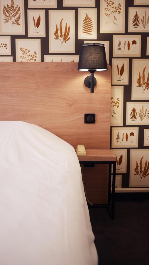 Hotel Logis Saint Louis La Suze-sur-Sarthe Zewnętrze zdjęcie